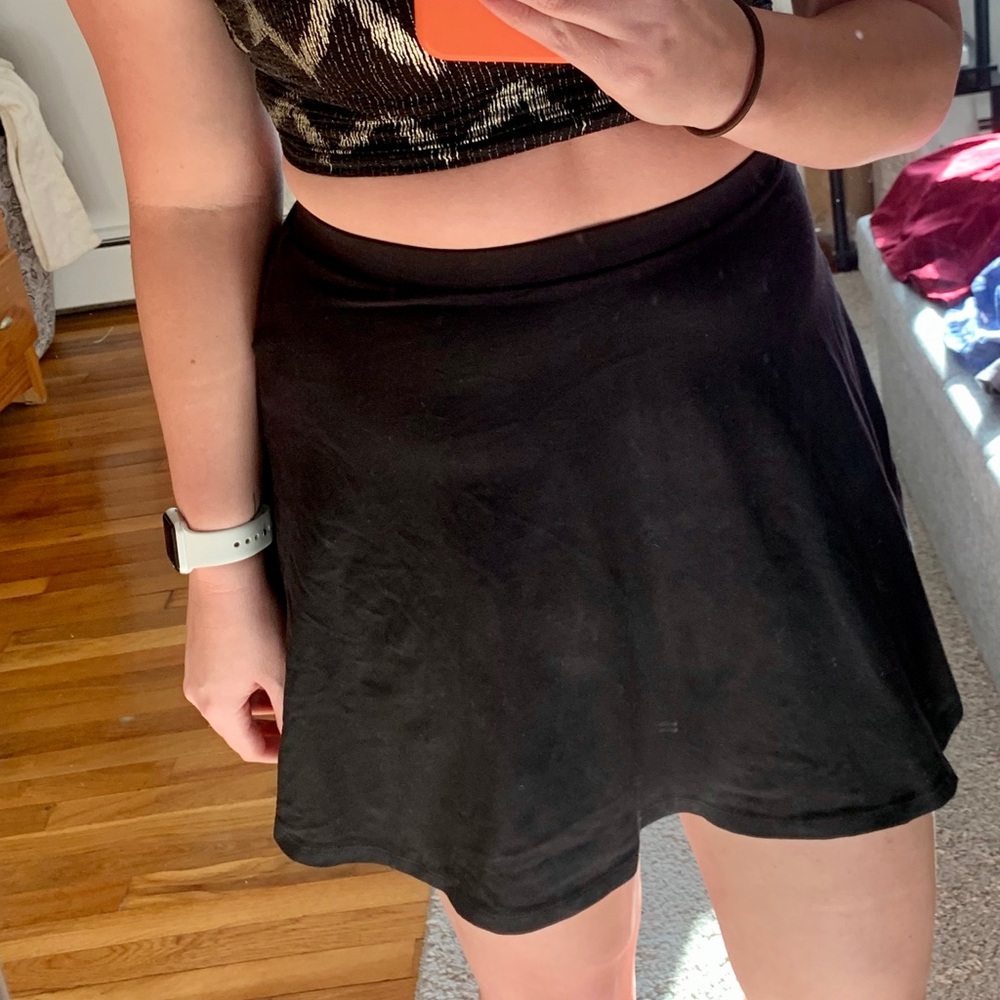 Black skater skirt